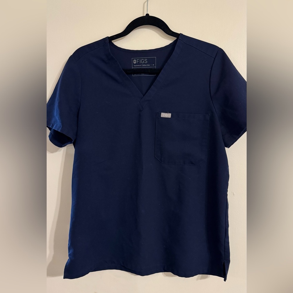 FIGS Women’s Navy Blue Scrub Top Size M